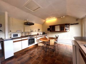 Photo 14- click for photo gallery